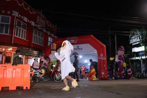 BIB: 
                            <button type="button" onclick="openModal(26225490)" class="btn btn-primary btn-sm float-right btn-popup" data-toggle="modal" data-target=".modal-high-quality">
                        <i class="fas fa-shopping-cart"></i> Add to Cart
                    </button>
                                            <button type="button" onclick="isThisMe(26225490, true)" class="btn btn-success btn-sm float-right btn-popup btn-isme hidden" data-toggle="tooltip" data-placement="bottom" title="นี่คือรูปของคุณใช่ไหม คลิกที่นี่เพื่อเอาเข้าอัลบั้ม">
                        <i class="fas fa-plus"></i> Add to album
                    </button>
                    <button type="button" onclick="isThisMe(26225490, false)" class="btn btn-warning btn-sm float-right btn-popup btn-isnotme hidden">
                        <i class="fas fa-ban"></i> Remove from album
                    </button>